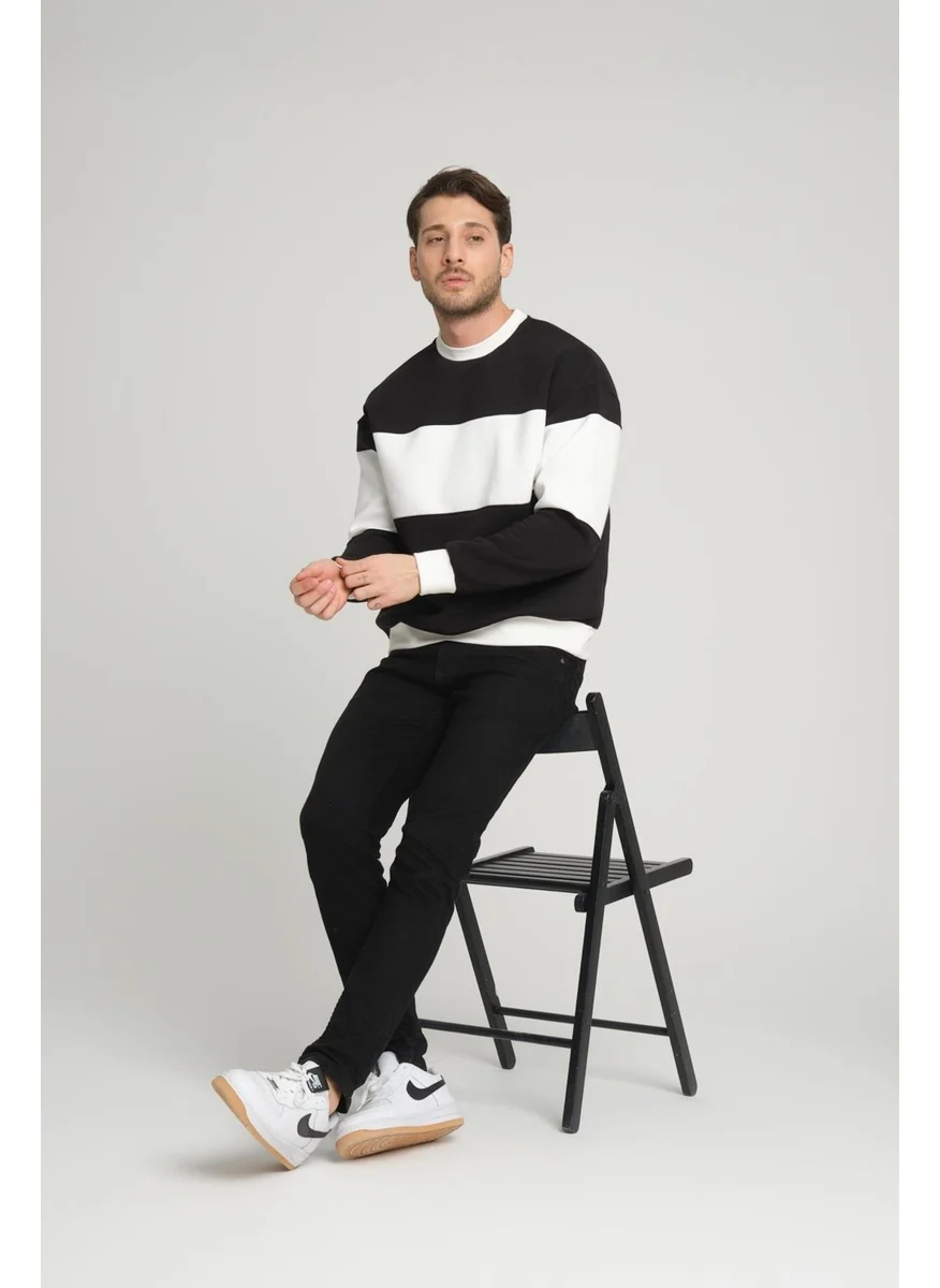 الكسندر جاردي Unisex Sweatshirt with Fleece Inside (Un-00175)