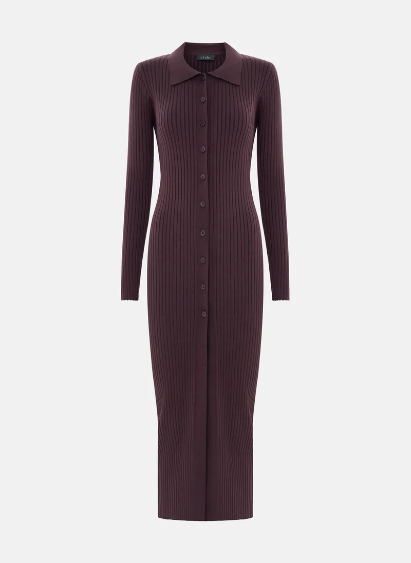 ليتشي فستان ماكسي محبوك مضلع مع ياقة مثلثة