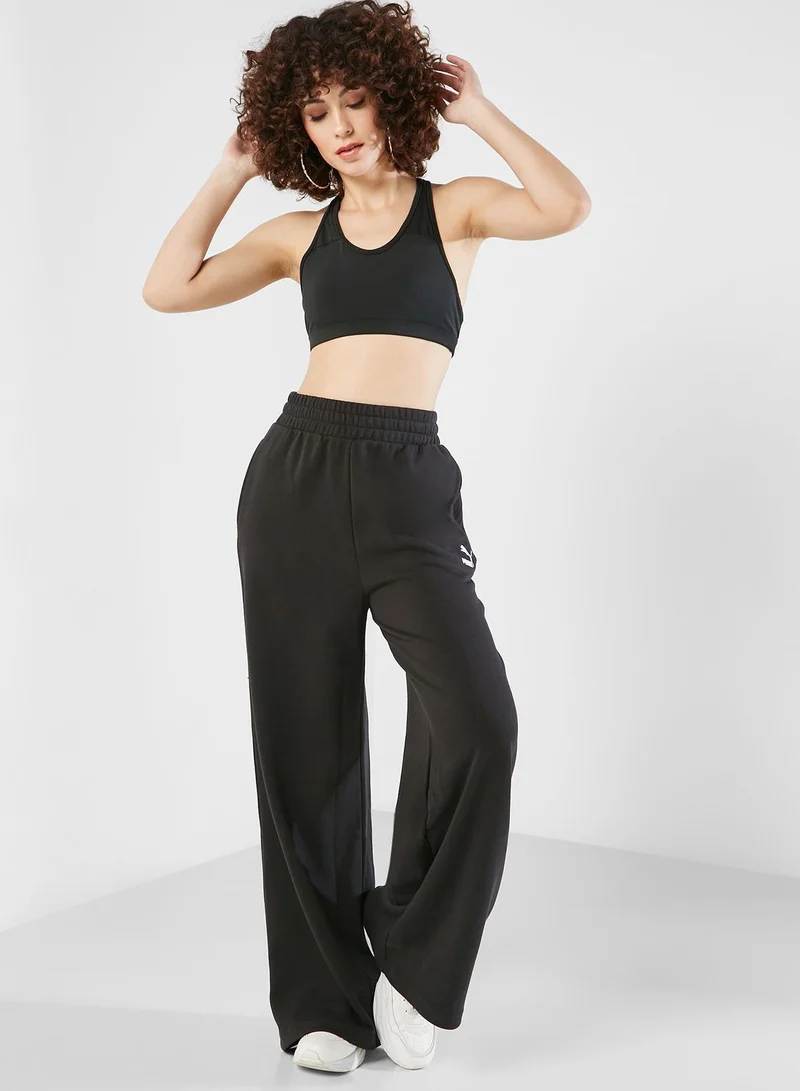 PUMA Classics Relaxed Sweatpants