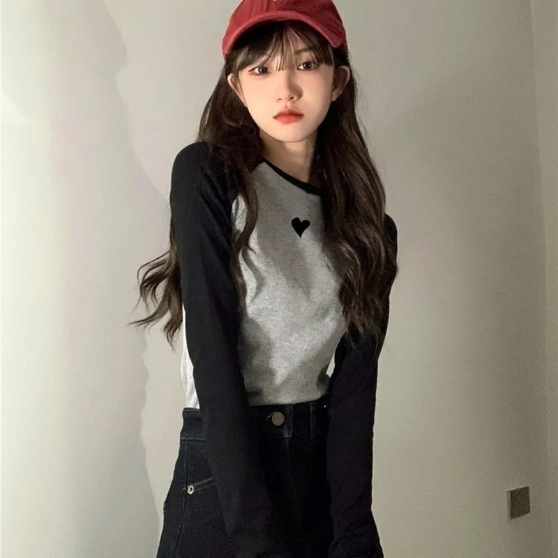 Autumn Korean College Girl'S Vit-Reducing Age Small Love Contrast Color Raglan Sleeve Long-Sleeved T-Shirt Women'S Stitching Base Shirt - Image 3