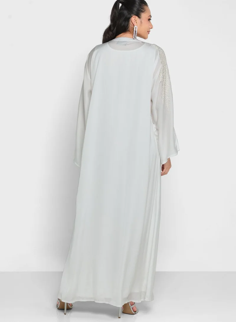 hayas closet Embellished Wide Sleeve Abaya