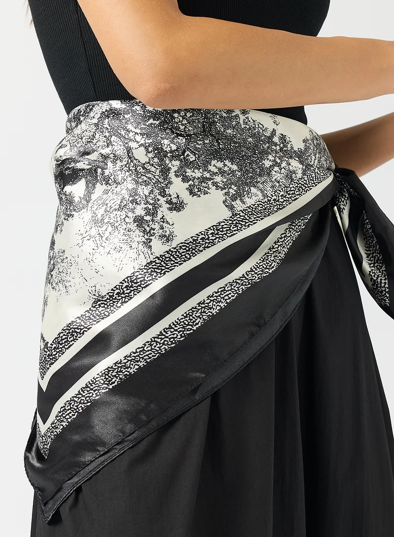 Ginger Satin Monochrome Headscarf