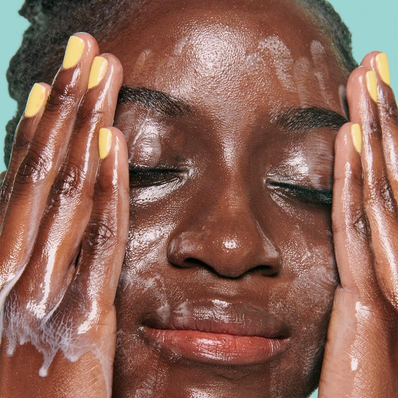 Benefit Cosmetics Mini The POREfessional Get Unblocked Makeup-Removing Cleansing Oil 1.5 oz / 45 mL - Image 2