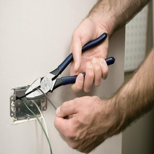 Klein Tools 80020 Plier Set, Made in USA, Lineman's Pliers, Diagonal Cutters, and Needle Nose Pliers, Induction Hardened Knives, 3-Piece - Image 5