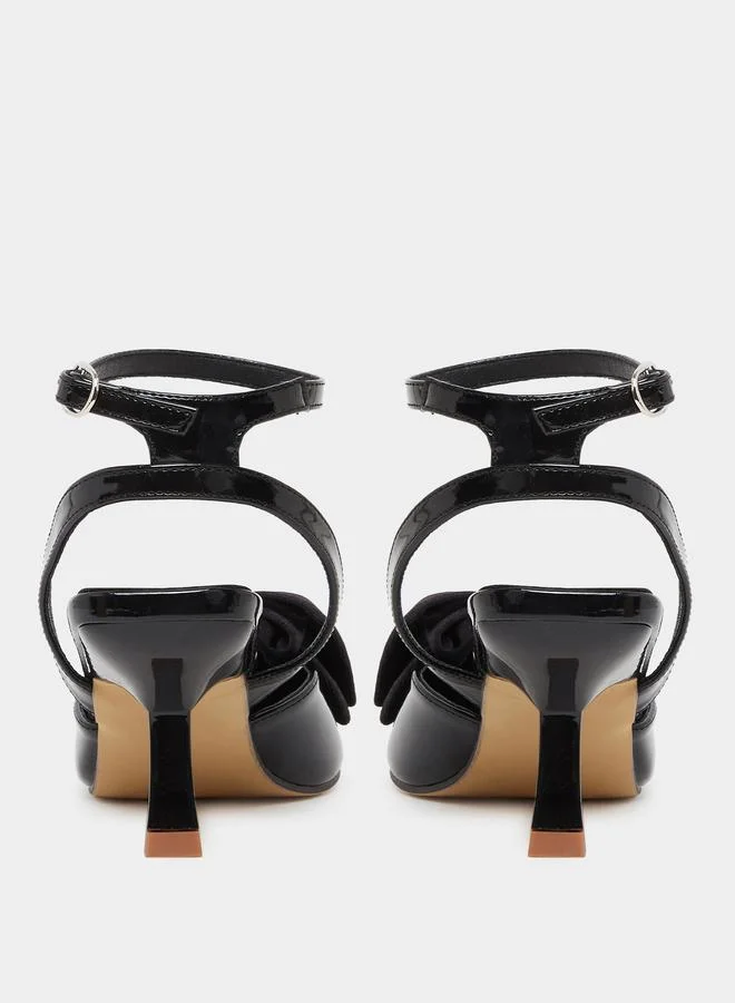 Styli Styli Patent Bow Accent Pointed Toe Sandals