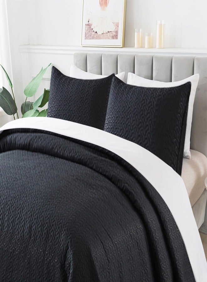 JML Quilts Set, Bedspread Coverlet Set with Pillowcases - 3 Piece Soft and Lightweight Bed Quilt for Spring, Autumn and Summer (Embossed Stripe - Black, Full/Queen(88"x92")) - Image 3