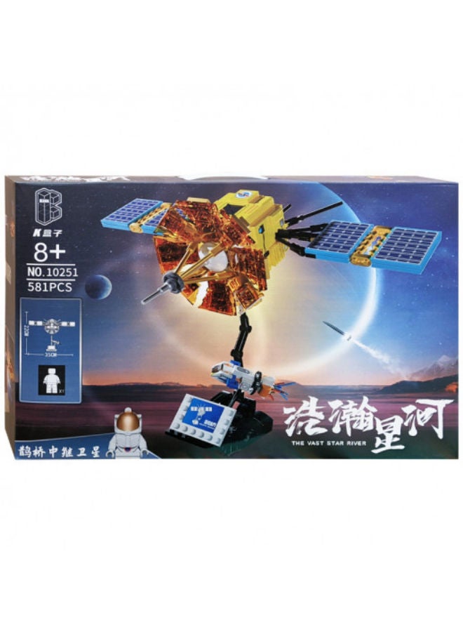Space-Themed Satellite Building Block Set with Solar Battery – 581 pcs - Image 1
