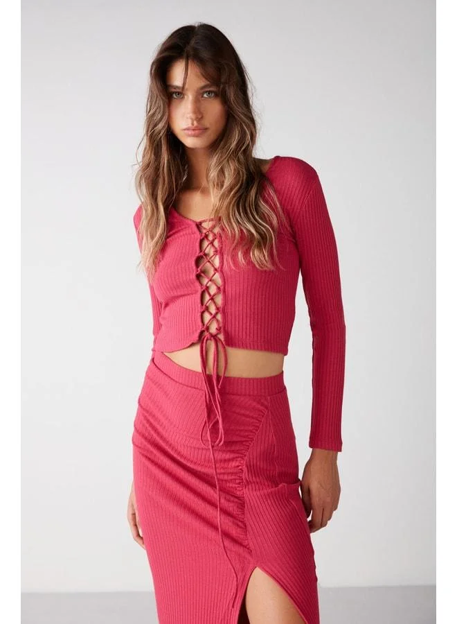 Ethiquet Agneska Women's Knit-Style Flexible Fabric Cross-Tied V-Neck Long Sleeve Crop Fuchsia Blouse.