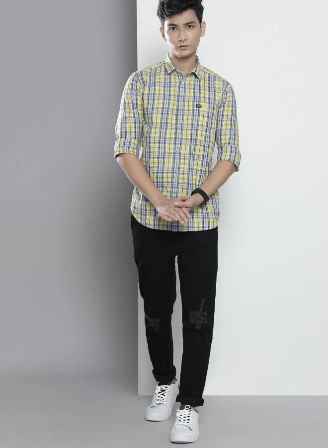 شركة المرآب الهندية Men Slim Fit Checkered Full Sleeves Spread Collar Casual Shirt