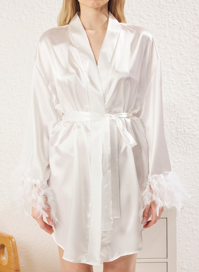 trendyol Bride White Belted Slogan Otrish Detail Satin Weave Dressing gown - Image 4