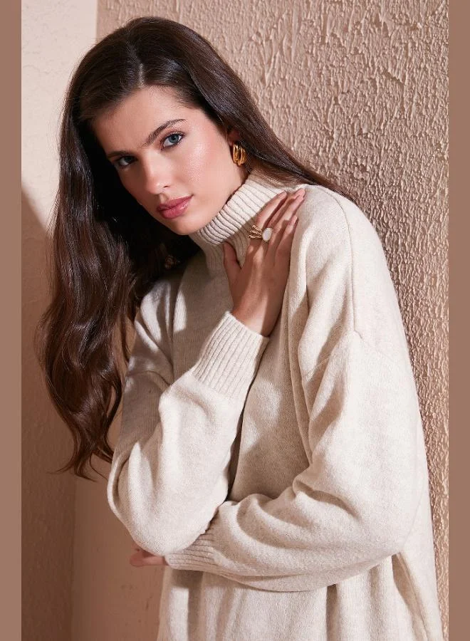 ليلا كنزة نسائية بياقة عالية من ليلا، مقاس واسع، نسيج ناعم