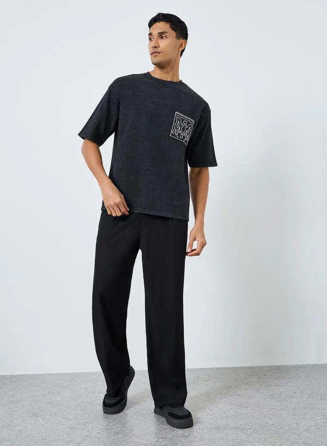 ستايلي Men Oversized Pocket Embroidery Washed T-Shirt
