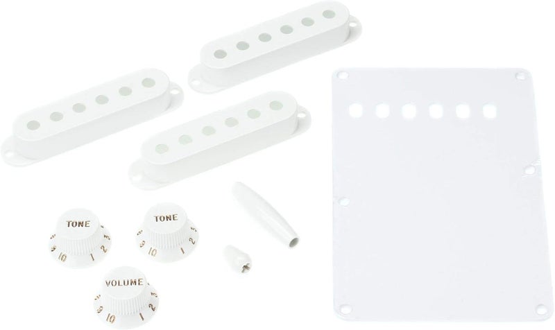 Fender VintageStyle Stratocaster Accessory Kit White