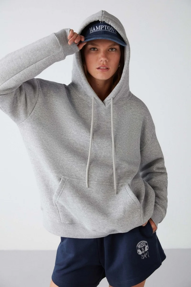 جريميلانج Adel Relaxed Fit Knitted Kangaroo Pocket Hooded Grey Sweatshirt