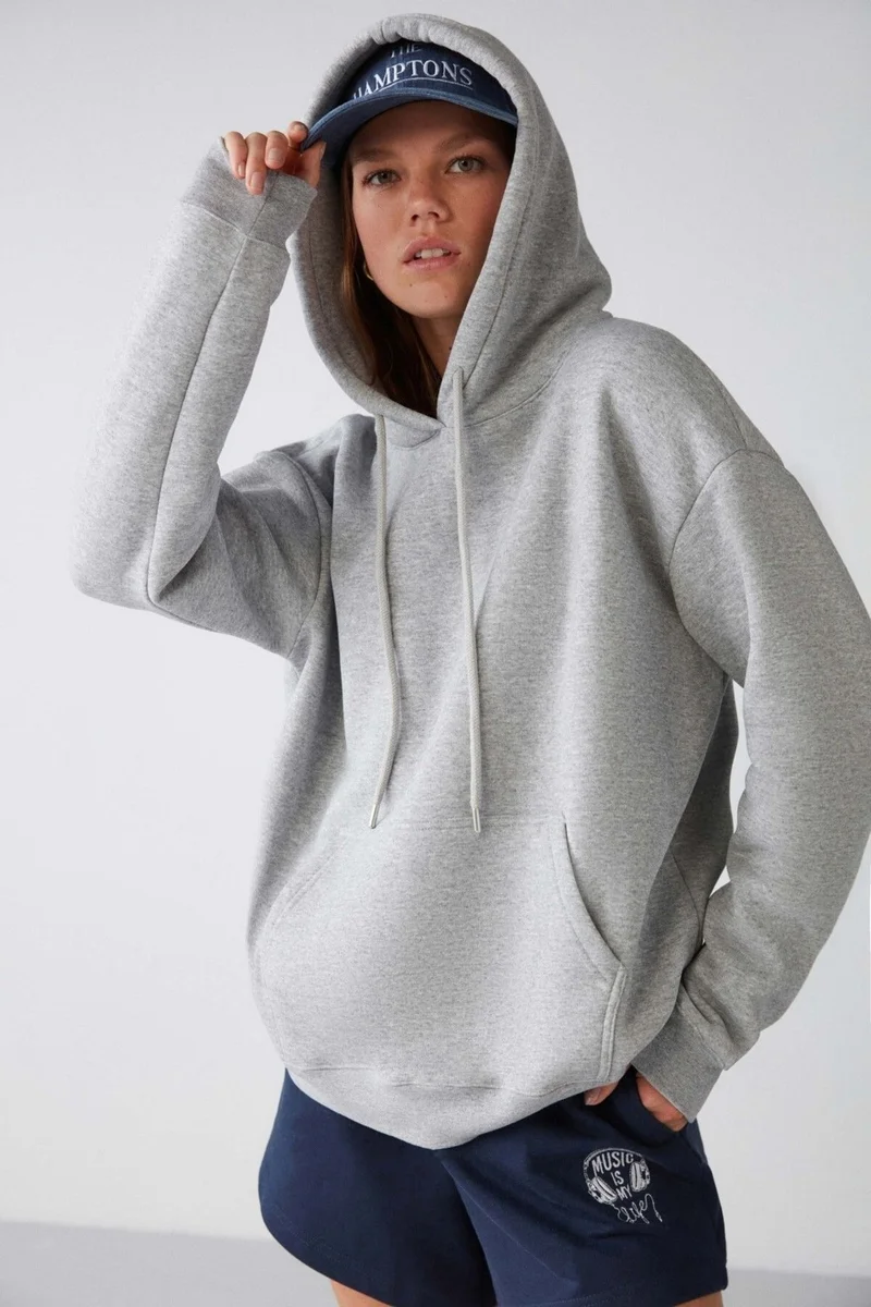 جريميلانج Adel Relaxed Fit Knitted Kangaroo Pocket Hooded Grey Sweatshirt