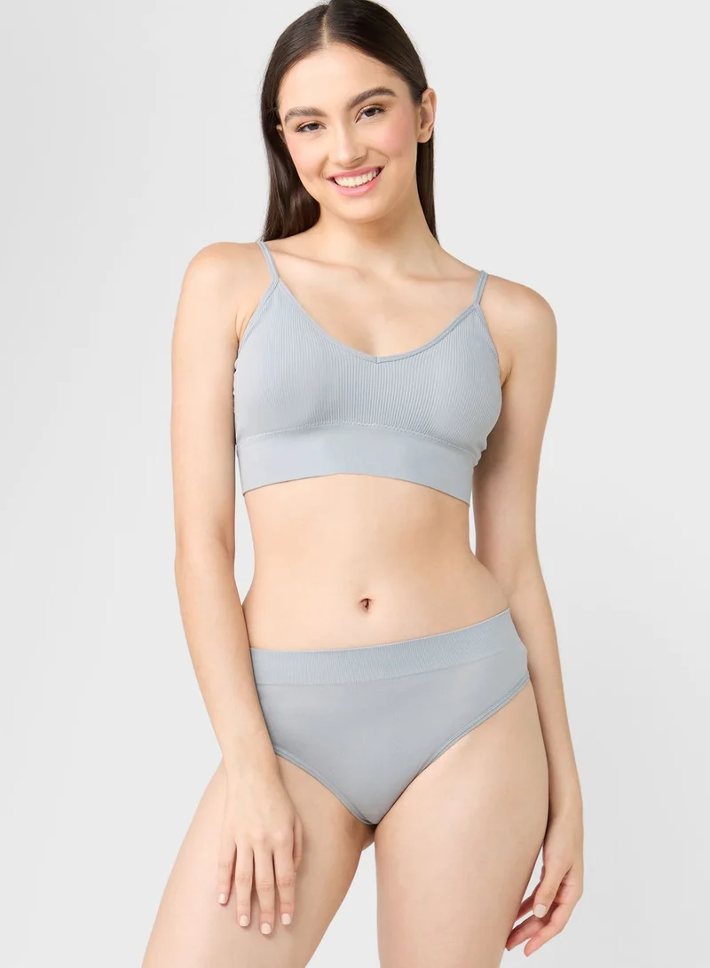 Ginger Basics Sports Bra & Bikini Brief Set