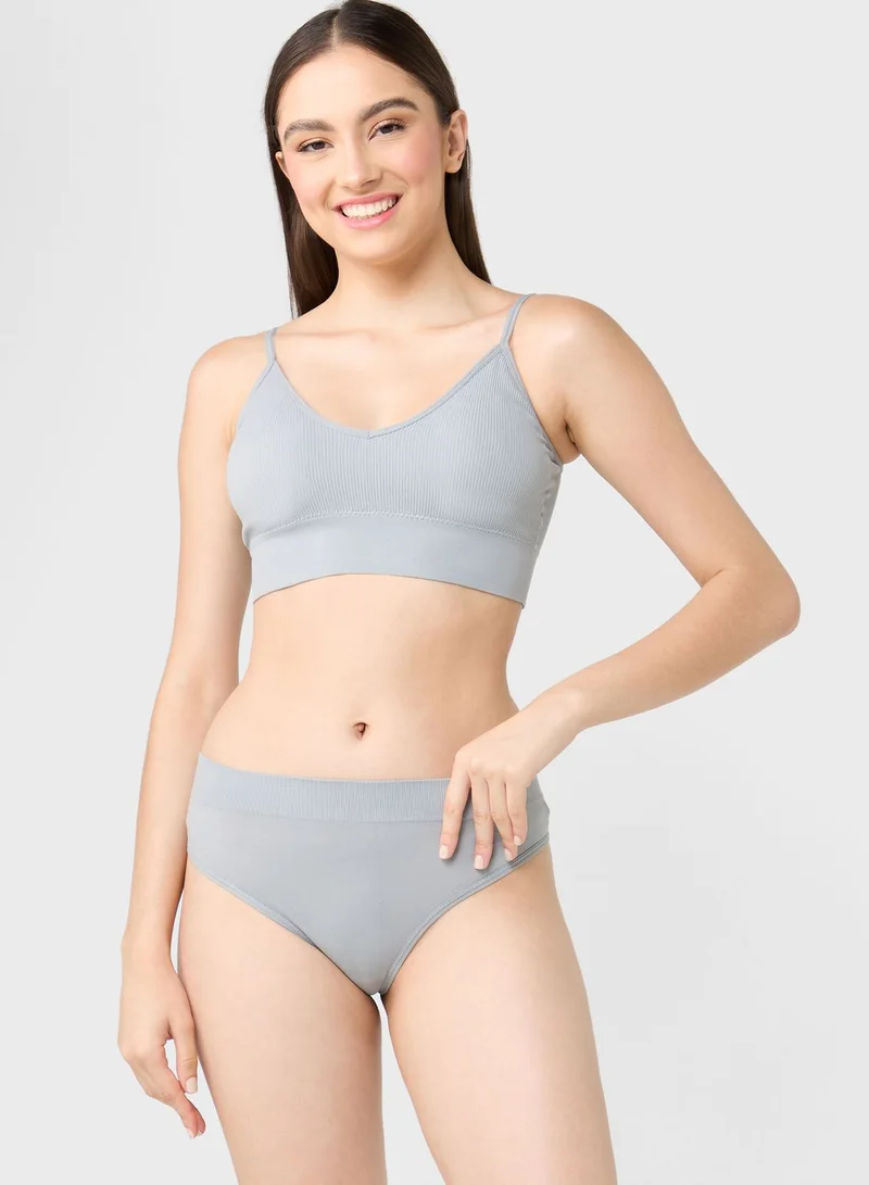 Ginger Basics Sports Bra & Bikini Brief Set