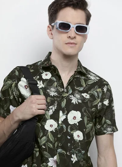 The Indian Garage Co Men Slim Fit Floral Printed Half Sleeves Spread Collar Resort Wear Shirt