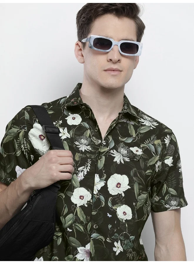 The Indian Garage Co Men Slim Fit Floral Printed Half Sleeves Spread Collar Resort Wear Shirt