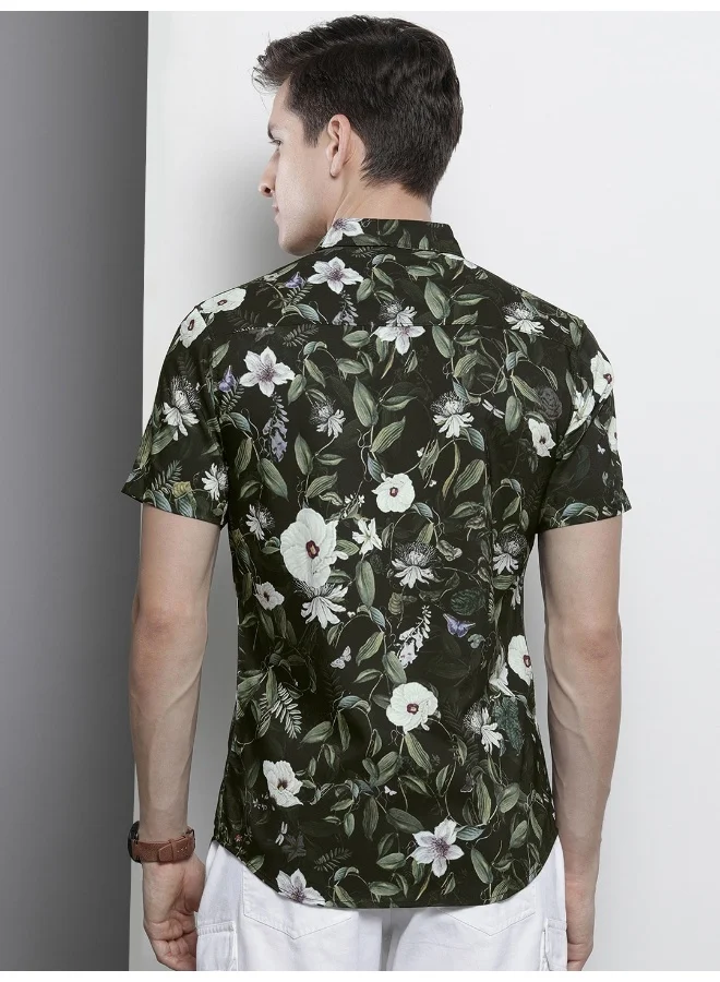 The Indian Garage Co Men Slim Fit Floral Printed Half Sleeves Spread Collar Resort Wear Shirt