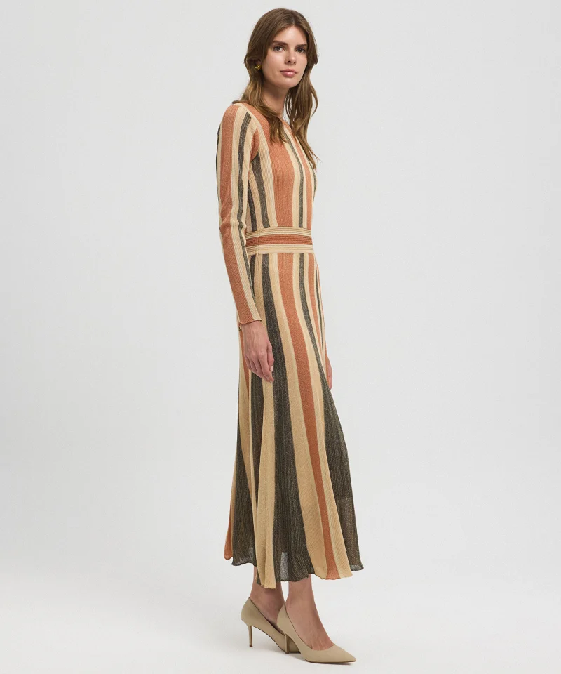 ابيكول فستان ماكسي محبوك بلوركس بألوان متضاربة