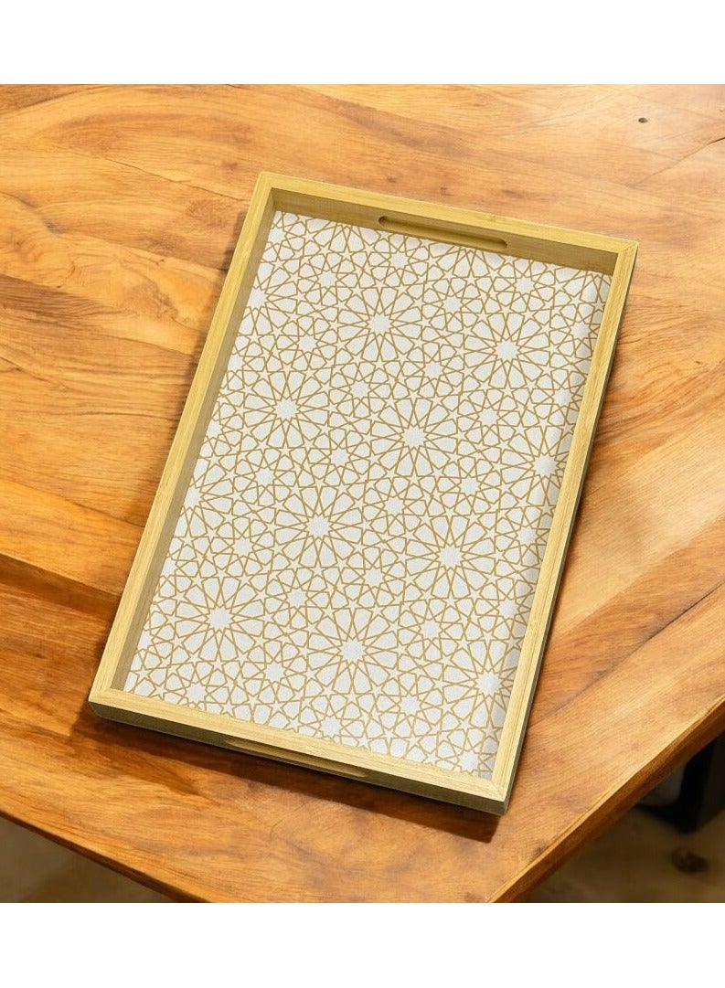 A multi-use glass serving dish with a base for sweets and fruits - Image 1