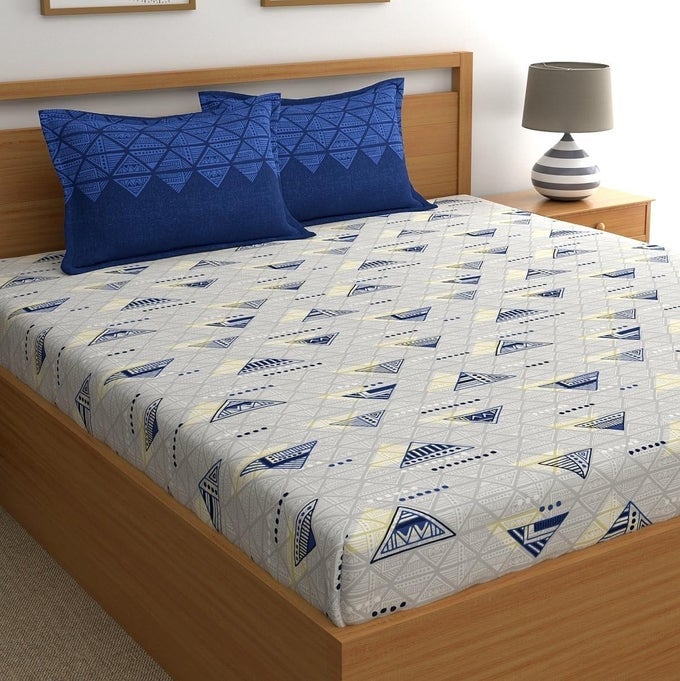 100 COTTON DOUBLE BEDSHEET WITH 2 PILLOW COVERS 140 TC COTTON GEOMETRIC BLUE BEDSHEET FOR DOUBLE BED 73FT X 78FT