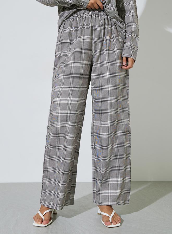 Styli Multi-Color Checked Button-Up Shirt and Wide leg Trousers Set - Image 5