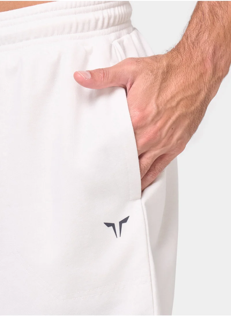 سكوات وولف Essential 7" Relaxed Shorts