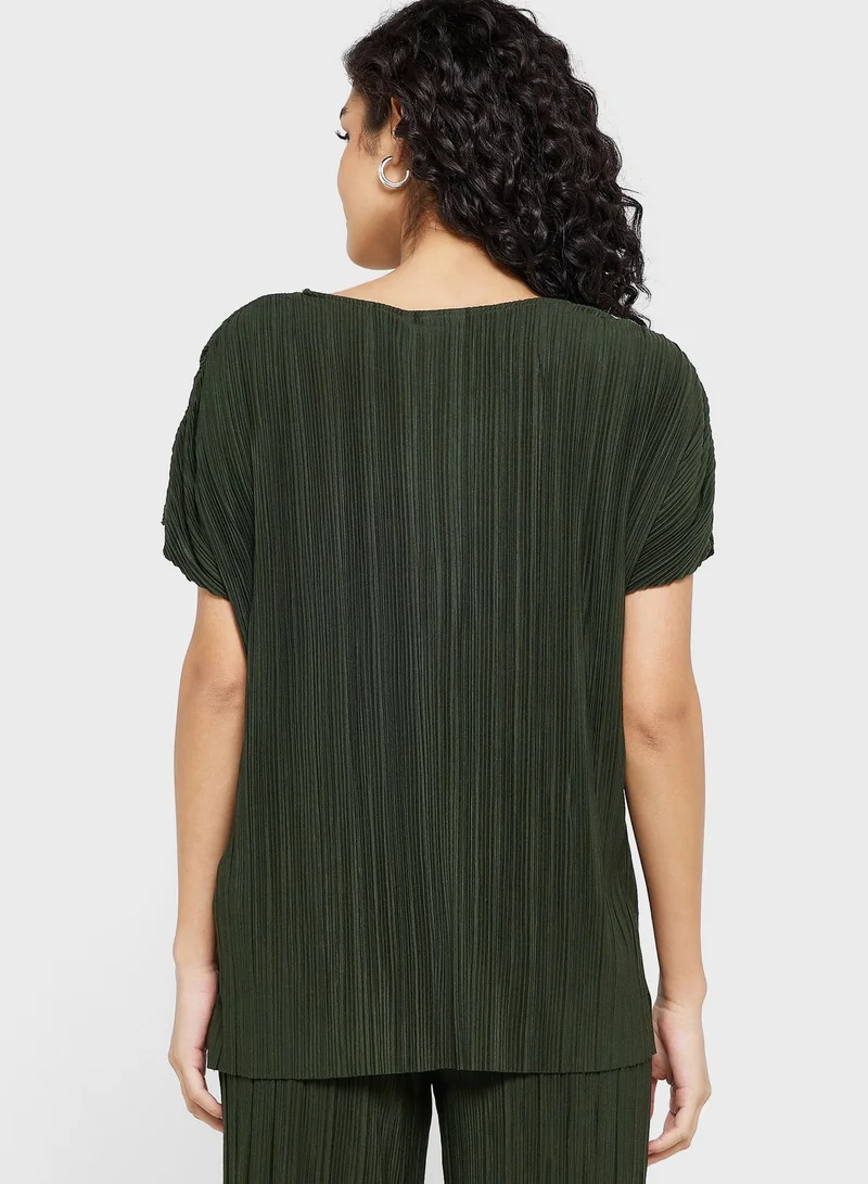 Only Maternity V-Neck Plisse Top