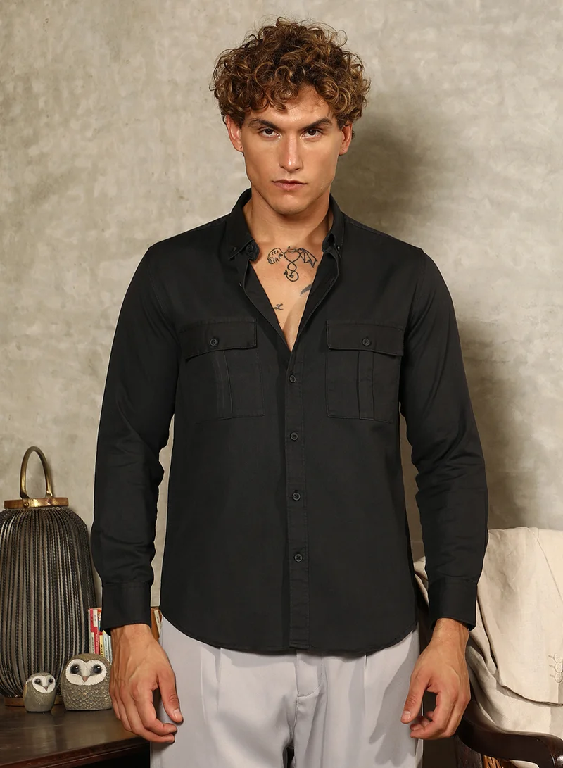 Campus Sutra Campus Sutra Men's Onyx Black Button-Down Utility Shirt For Casual Wear | Spread Collar | Long Cuffed Sleeves | Button Closure | Shirt Crafted With Comfort Fit For Everyday Wear