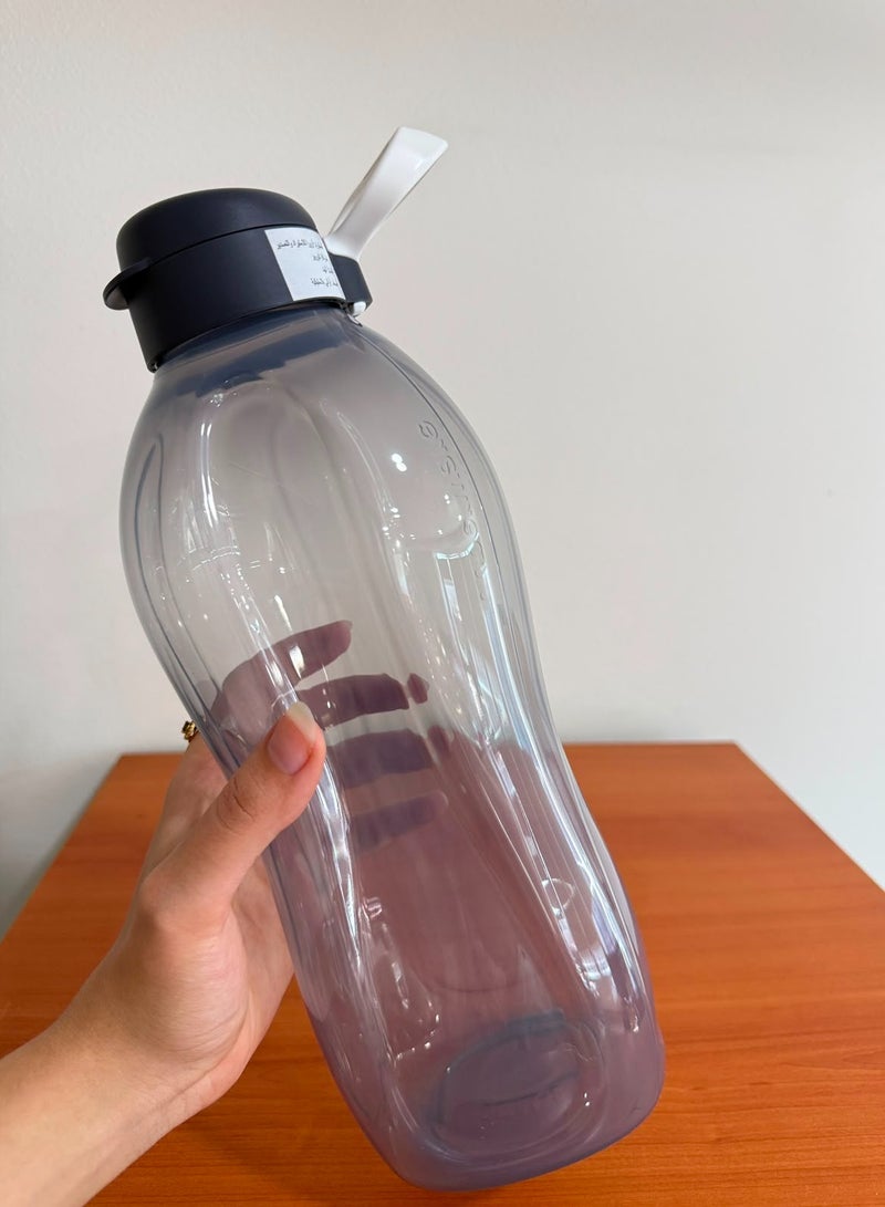 Tupperware Bottle 2L With Handle - Image 3