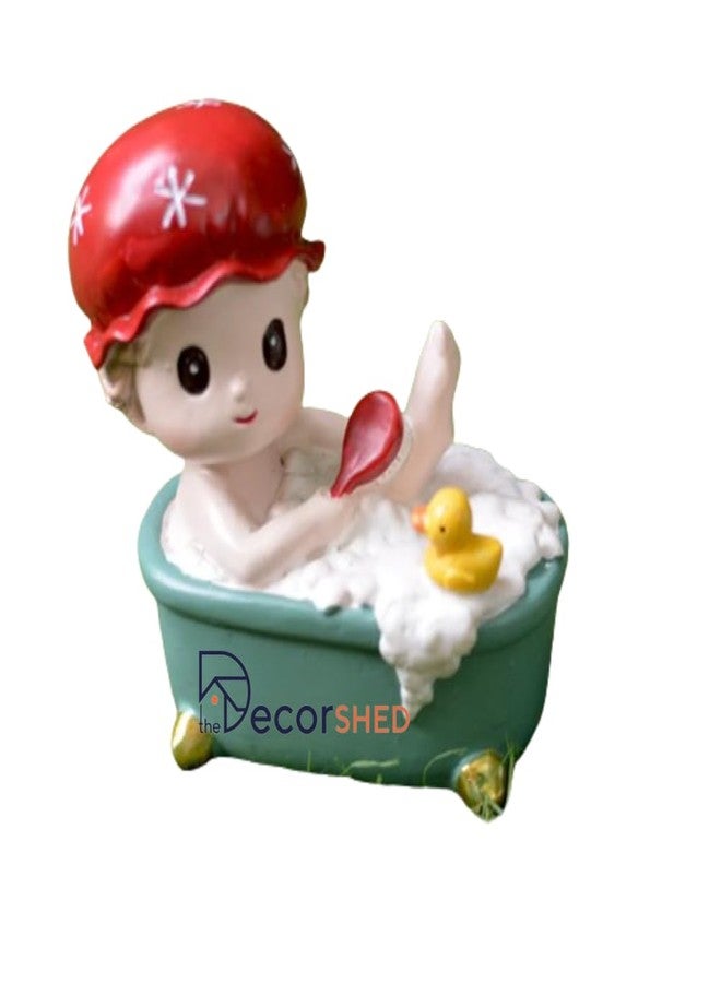 The Decorshed مجسم طفل صغير في حوض الاستحمام من ديكورشيد، مناسب لتزيين الطاولة، أو كديكور بونساي، أو كديكور للحديقة (مجسم صغير لطفل يستحم، متعدد الألوان، عبوة من قطعة واحدة) - Image 2