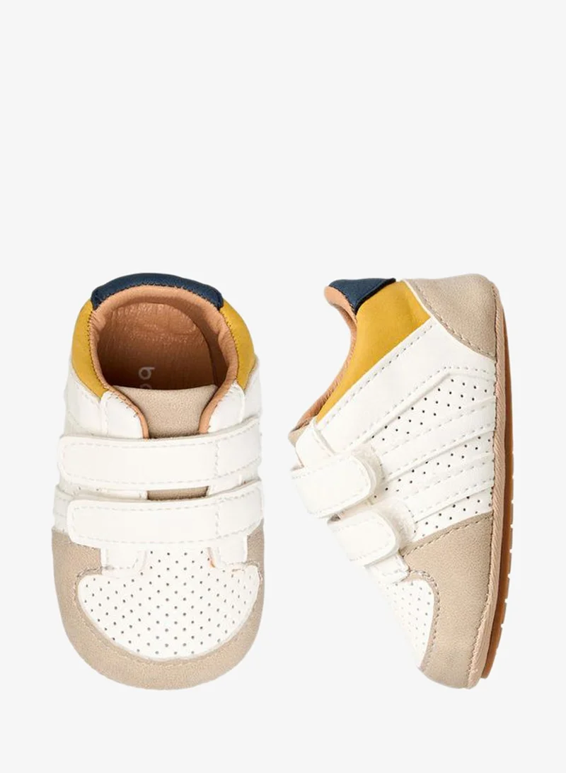 Barefeet Booties with Hook & Loop Closure, Panel Detail