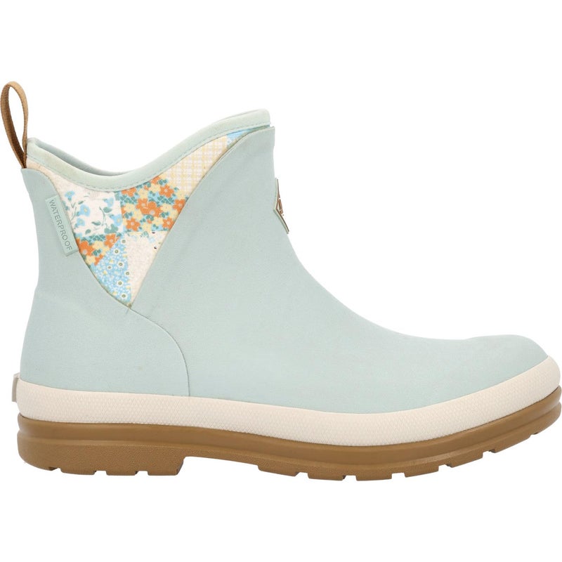 MUCK Women's Originals Ankle Boot, Floral, Size 8(M) - Image 1