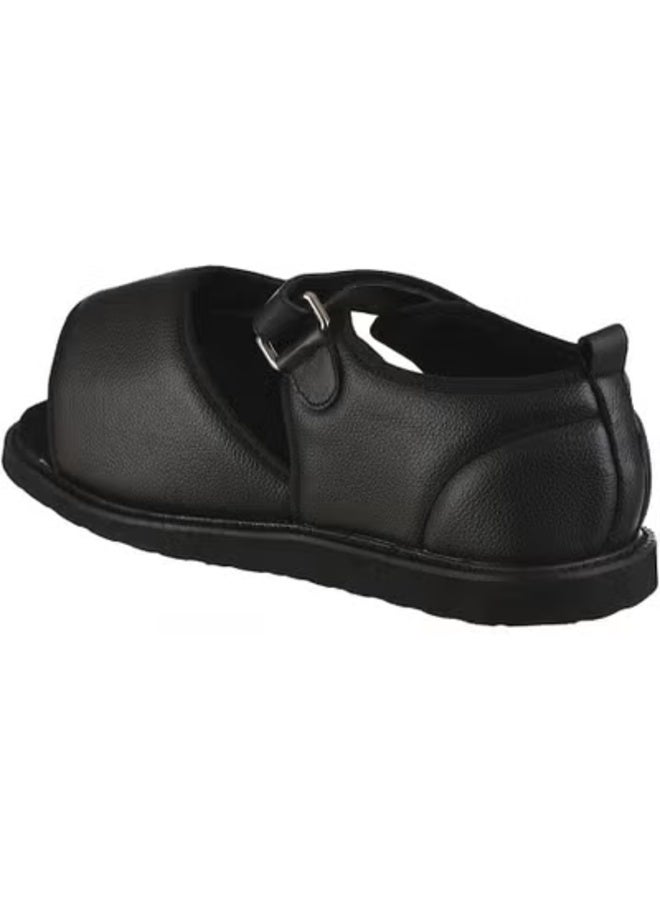 Comfortable sandals with an ergonomic design for comfortable feet and a supportive sole, suitable for everyday use and long walks. - Image 1