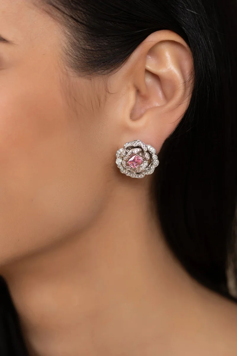 Marchioness' Flower-Motif Silver Earrings with Blue Crystal
