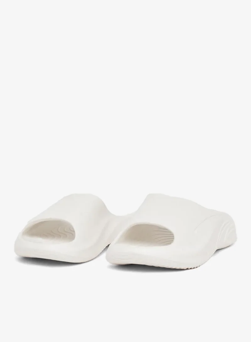 ستايلي شبشب خفيف الوزن بنعل شانكي وسهل الارتداء