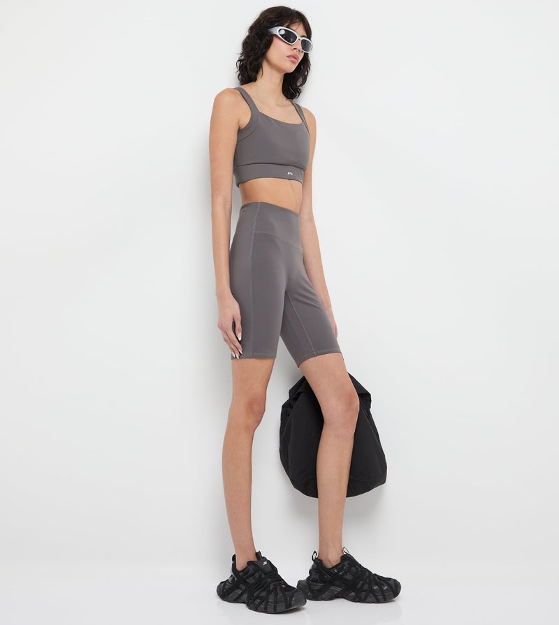 إف5 شورتات ركوب الدراجات النسائية بشعار - Image 1