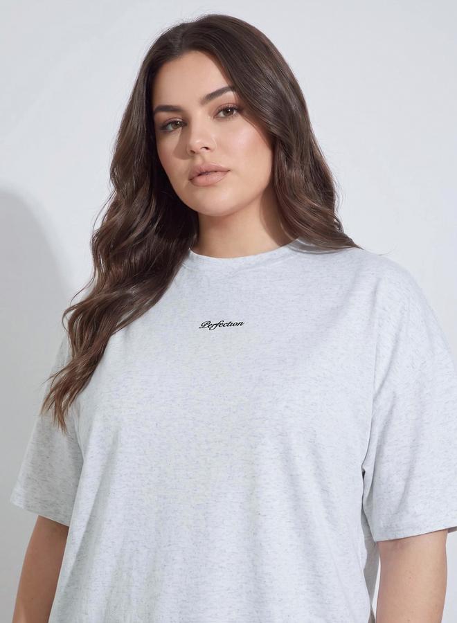 Styli Plus Size Grey Slogan Print Oversized T-Shirt - Image 3
