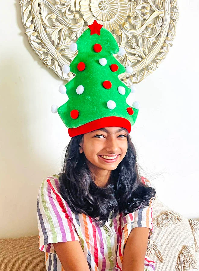 ليتل سربرايز بوكس قبعة حفلة عيد الميلاد المخملية على شكل شجرة عيد الميلاد خضراء بوم بوم مفاجأة صغيرة