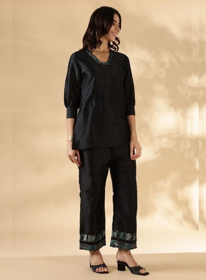 Abhishti High-low kurta with broad straight pants with brocade details - Image 3