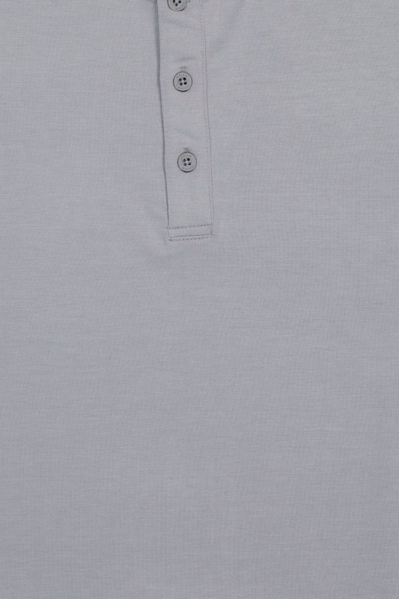 Gaiam Men Slim Fit Short Sleeve Training T-Shirt, Pale Grey - Image 2