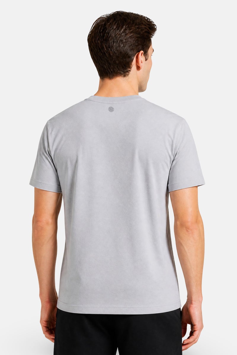 Gaiam Men Slim Fit Short Sleeve Training T-Shirt, Pale Grey - Image 3