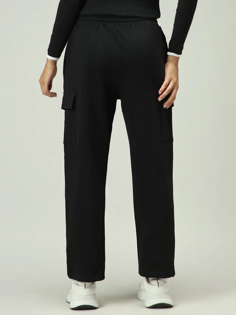 Outzidr Black Black Cargo Pocket Wide Leg Sweatpants for Women | Best Price UAE