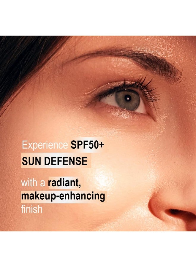 Skin Obsession كريم لومي ستروب من سكين أوبسشن باللون الذهبي SPF 50 PA+++ | توهج فوري وحماية قوية | غير دهني، خفيف الوزن | واقي شمس لجميع أنواع البشرة | واقي شمس SPF 50، 30 جرام مع النياسيناميد وحمض الهيالورونيك - Image 2