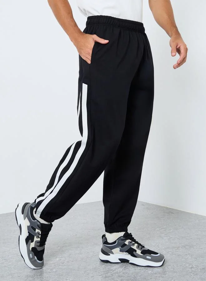 Styli Side Contrast Panel Relaxed Fit Terry Joggers