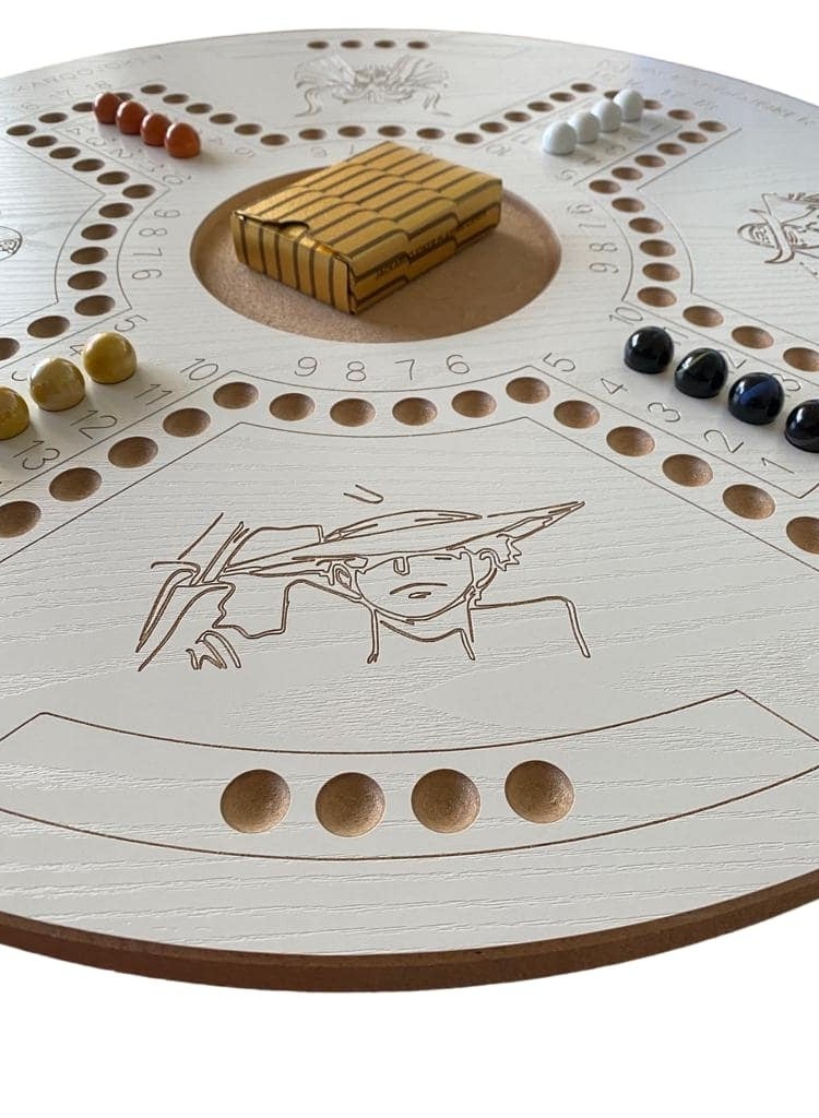 جاكارو جوكر جاكارoo جوكر جاكارoo لـ 4 لاعبين مع بطاقات لعب بلاستيكية ذهبية وكرات - Image 5