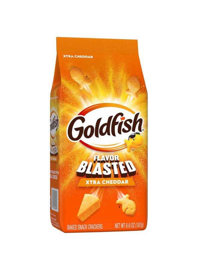 Goldfish Flavor Blasted Xtra Cheddar Cheese Crackers, Baked Snack Crackers, 6.6 oz Bag (Pack of 6) - Image 4