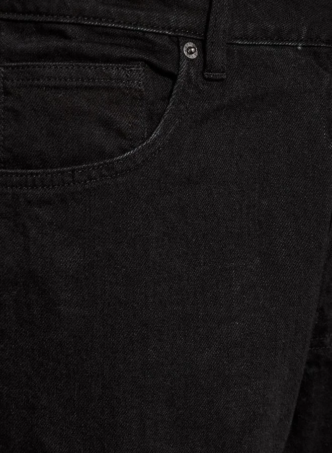 لي كوبر Lee Cooper Men Relaxed Fit Mid Rise Cargo Jeans